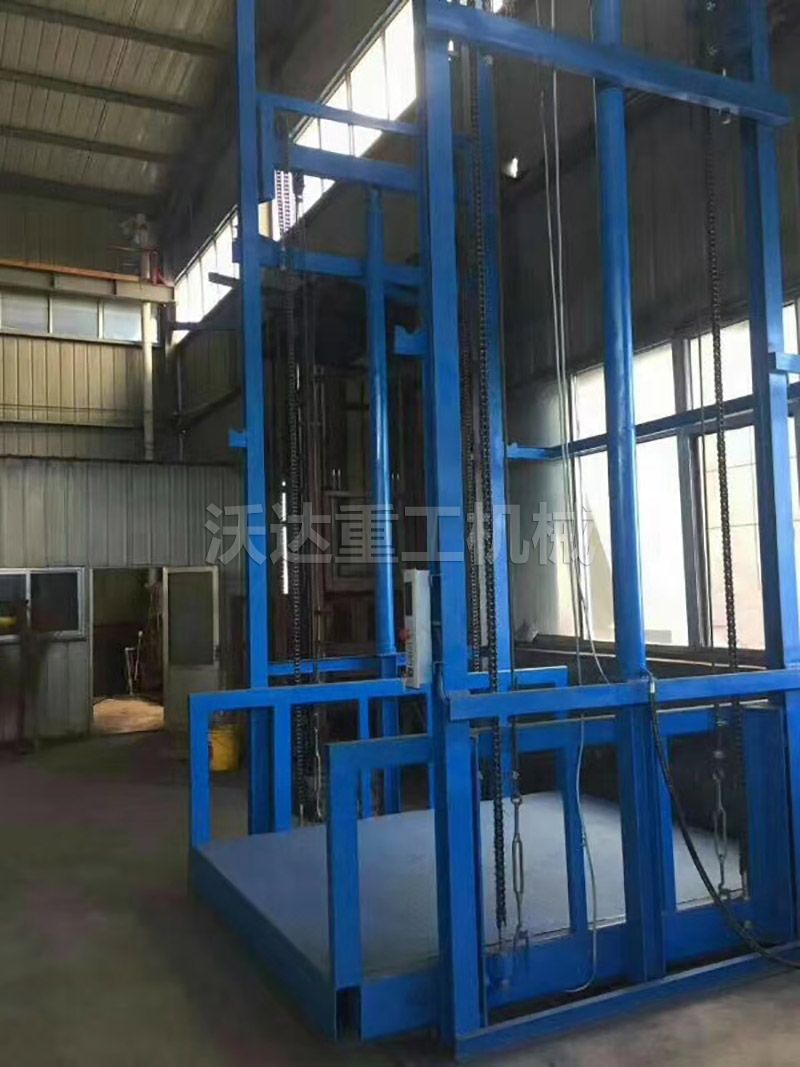 導(dǎo)軌式升降平臺(tái)